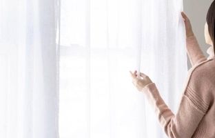 بهترین روش‌های شستن پرده در خانه