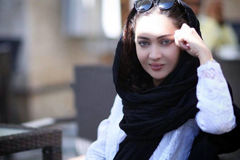 کدام سلبریتی ها از ایران رفتند؟ از نیکی کریمی تا ویشکا آسایش