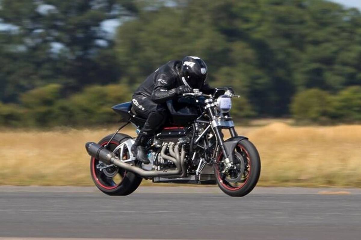 سریع‌ترین موتورسیکلت ۸ سیلندر جهان / هیولای کمیاب