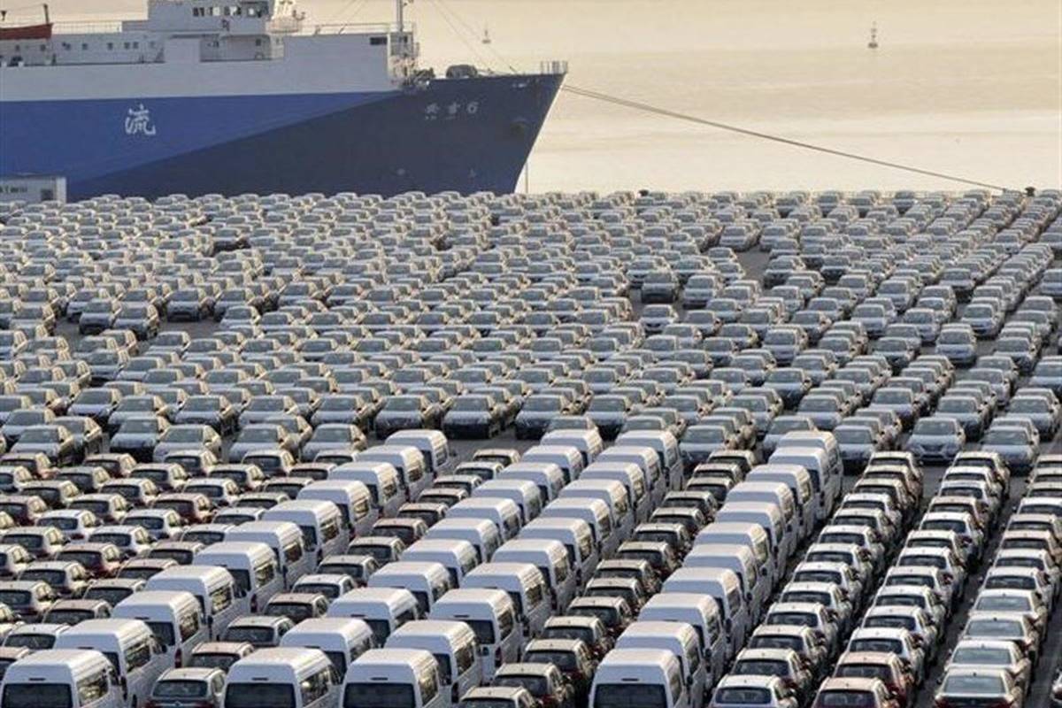 ثبتنام خودروهای وارداتی برای دومین بار تمدید شد ؛ عرضه ٨٠٠٠ دستگاه خودرو