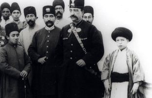  سفر به عصر قاجار؛ بچه‌های دربار، از چُرتی حسین خان تا پسرِ امام جمعه + عکس