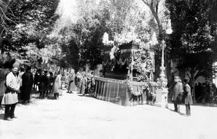 مراسم سوگواری برای ناصرالدین شاه در سال ۱۲۷۵ + تصویر