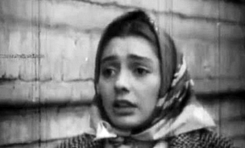 «آرمان، گوگوش، فرزان دلجو و شهرام شب پره» در نمایی از فیلم شب غریبان؛ سال 54 + عکس