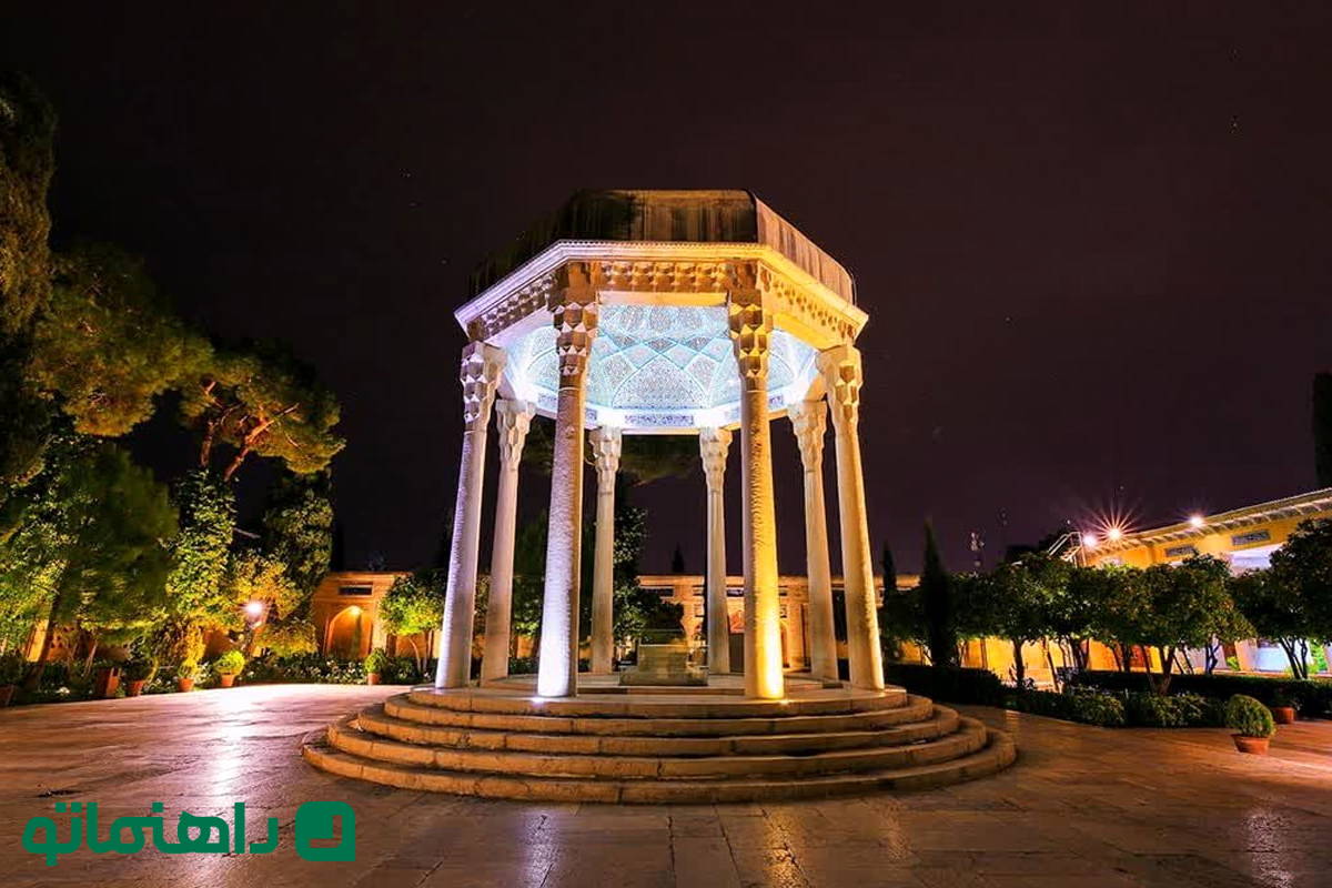 بهترین غزلهای حافظ 1404؛ شاهنشین چشم من تکیه گه خیال توست