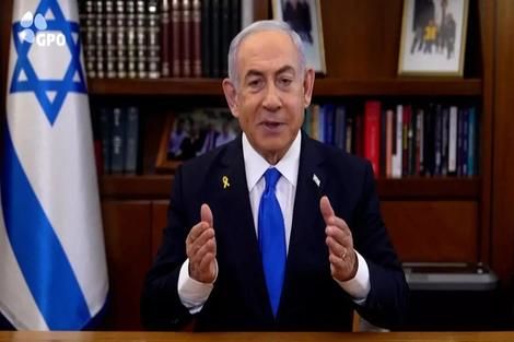 (ویدئو) لرزش دست نتانیاهو هنگام پیام ویدئویی پس از حمله سپاه به اسرائیل 