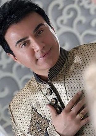  استایل جدید هندی داریوش فرضیایی؛ فیل عمو پورنگ یاد هندوستان کرد 