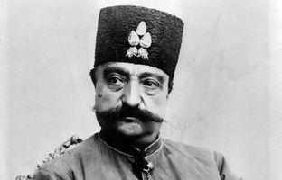 عکس قدیمی: ظاهر متفاوت ناصرالدین شاه و مظفرالدین شاه در جوانی