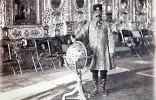 کره جواهرنشان ناصرالدین شاه با هزاران الماس 