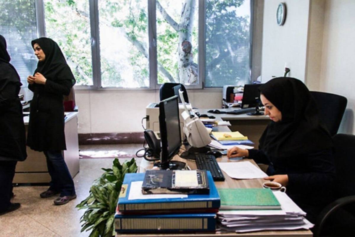  تاریخ پرداخت حقوق کارمندان تغییر کرد 