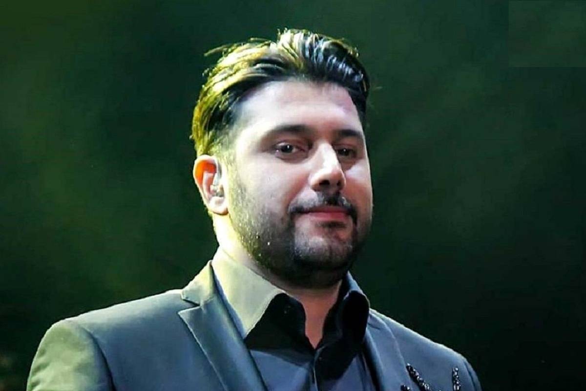  سفر در زمان؛ «احسان خواجه امیری» در یک ماهگی در آغوش پدرش؛ سال 63 + تصویر