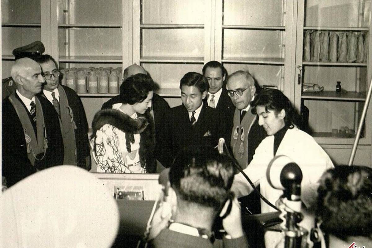 تصویری کمتر دیده شده از ولیعهد ژاپن در ایران سال 1339