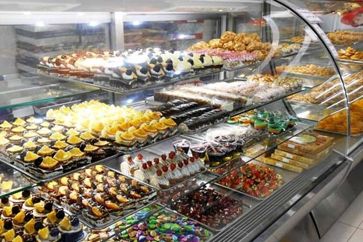 قیمت انواع شیرینی در آستانه شب یلدا؛ شیرینی دانمارکی، نان خامه ای و نارگیلی کیلویی چند شد؟