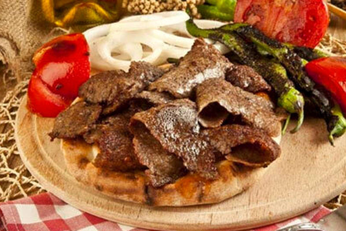 طرز تهیه اسکندر کباب اصیل ترکیهای