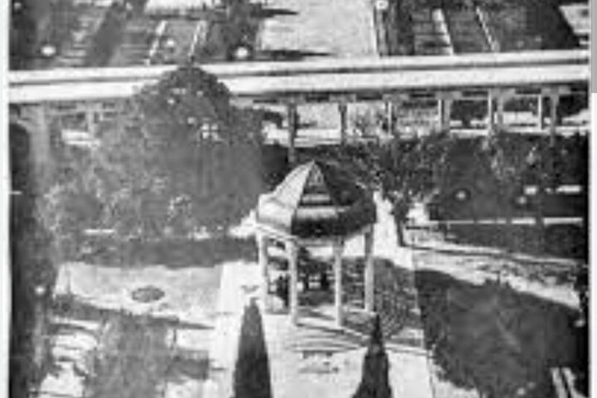 آرامگاه حافظ شیرازی در دوران مشروطه