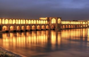 راهنمای سفر؛ یکی از قسمت‌های عجیب پل خواجو که نمی‌دانستید + ویدئو