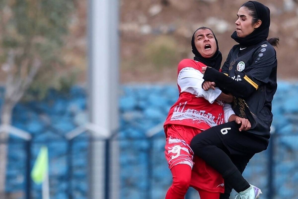 نخستین مسابقه تاریخ فوتبال زنان پرسپولیس + تصاویر