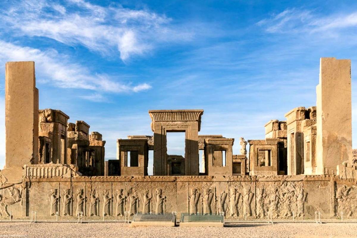 بازسازی سه بعدی تخت جمشید توسط هوش مصنوعی + ویدئو
