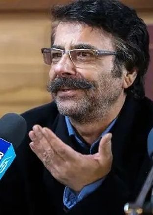 علیرضا افتخاری عزادار شد
