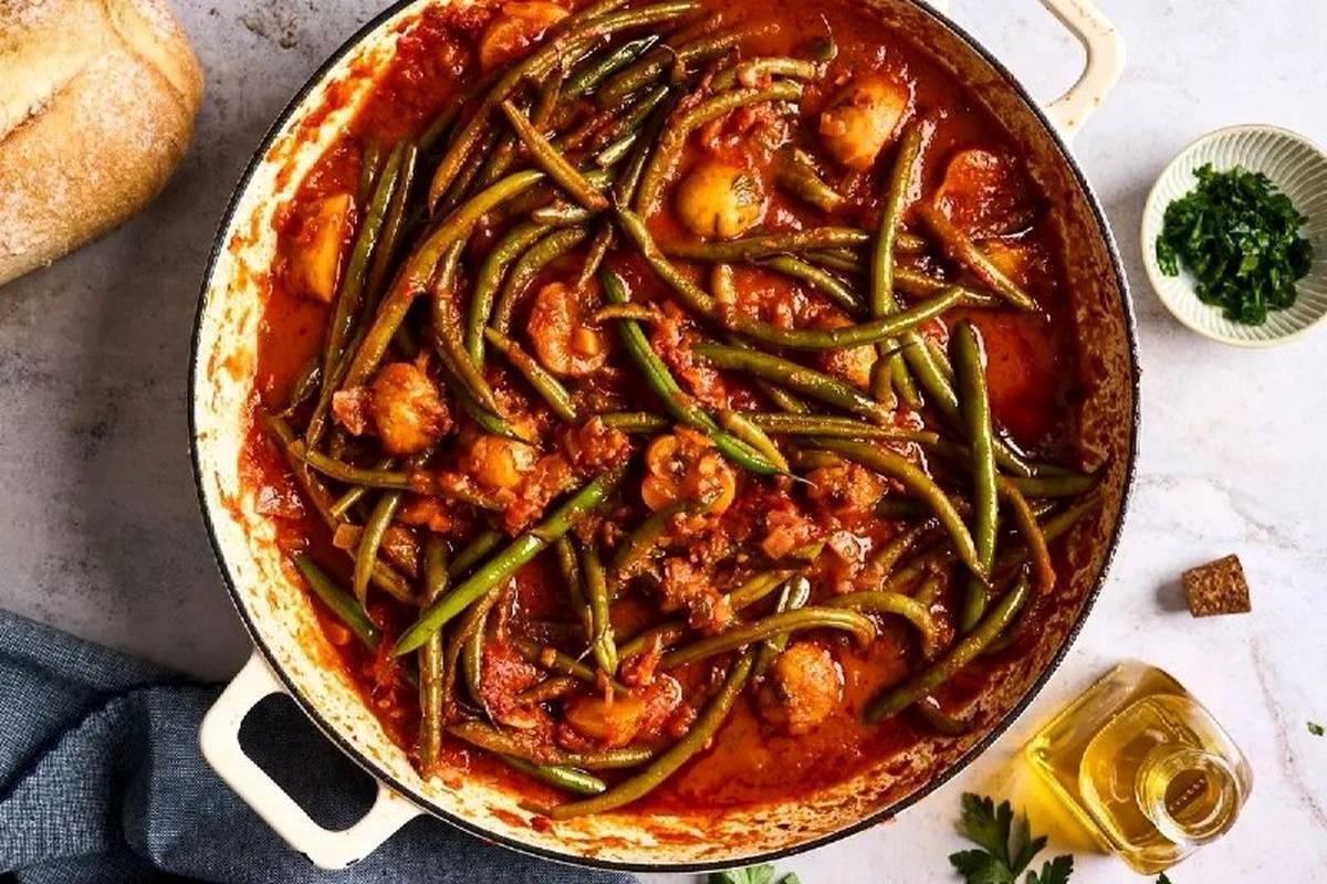 طرز تهیه خورش لوبیا سبز با مرغ