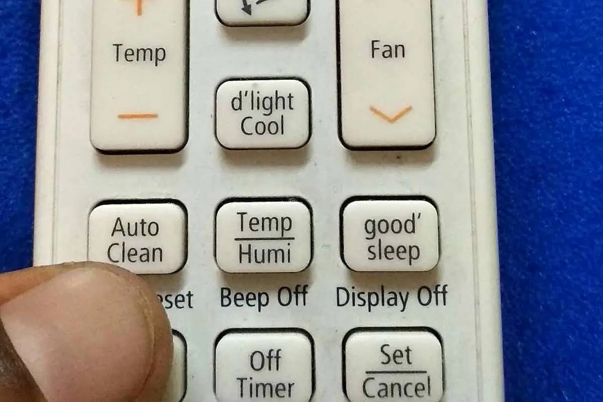 دکمه clean در کولر گازی کجاست و چه ویژگی دارد؟