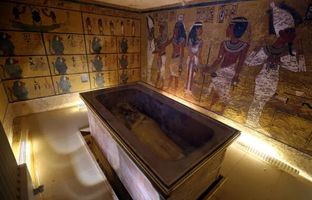 کشف مجسمه نامدارترین فرعون مصر