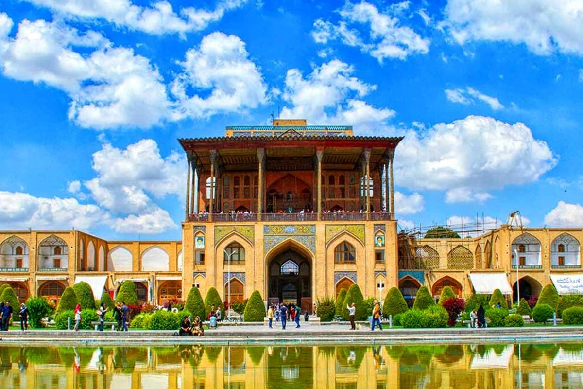 عالیقاپو در قاب قاجار؛ نگاهی به اصفهان ١٢٠ سال پیش