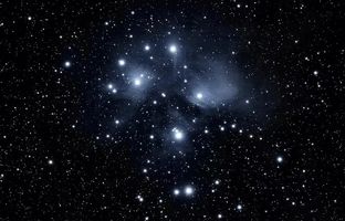 خوشه پروین؛ همه چیز درباره خوشه ستاره‌ای هفت خواهر