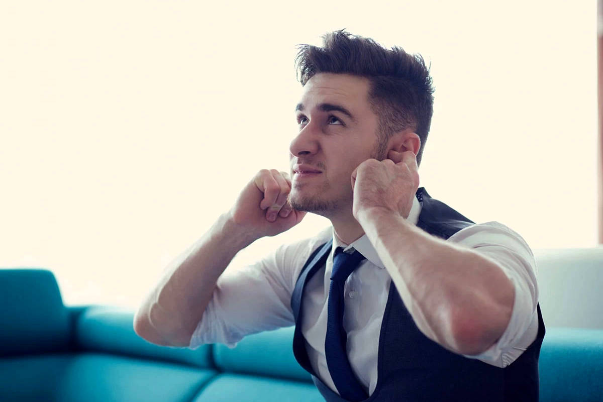 چرا با شنیدن هر صدایی وحشت میکنم؟