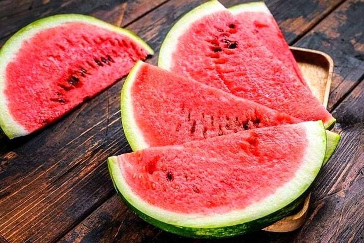 پیامهای تبریک دوستانه و صمیمی یلدا ۱۴۰۳
