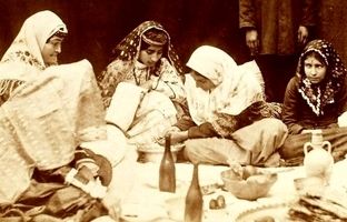 سفره ناهار یک خانواده ایرانی در دوره قاجار