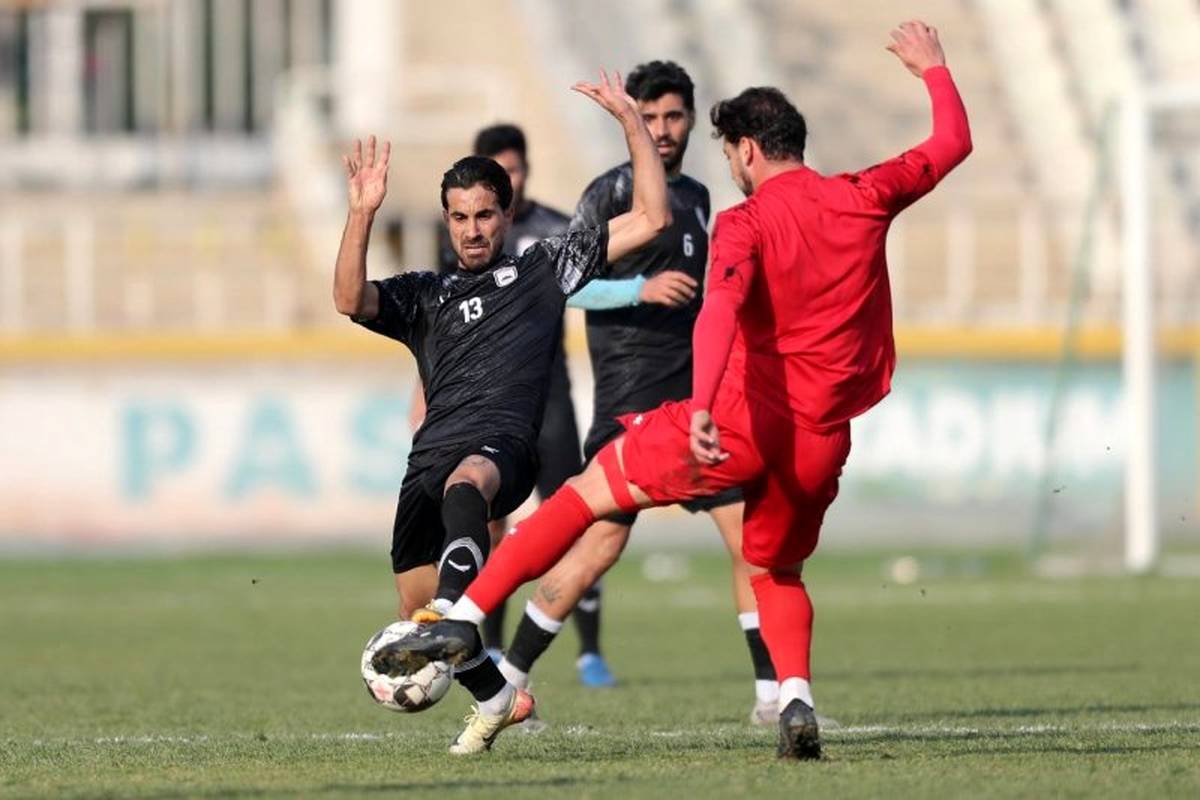 آغاز بلیتفروشی چادرملو - پرسپولیس با شرط خاص
