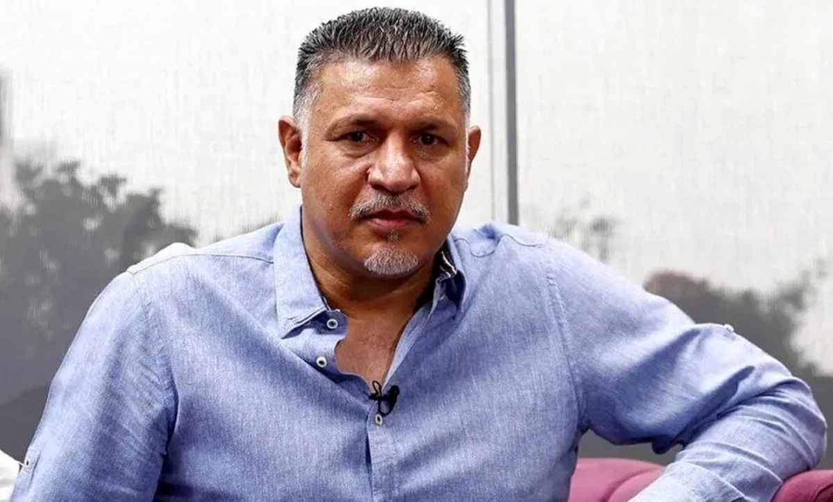  علی دایی: با همه عکس می‌گیرم حتی اگر بی‌حجاب باشند + عکس